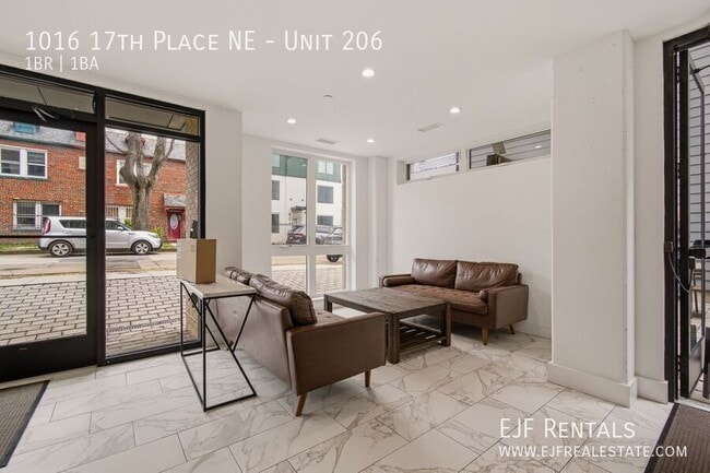 Photo - 1016 17th Pl NE Unidad 206