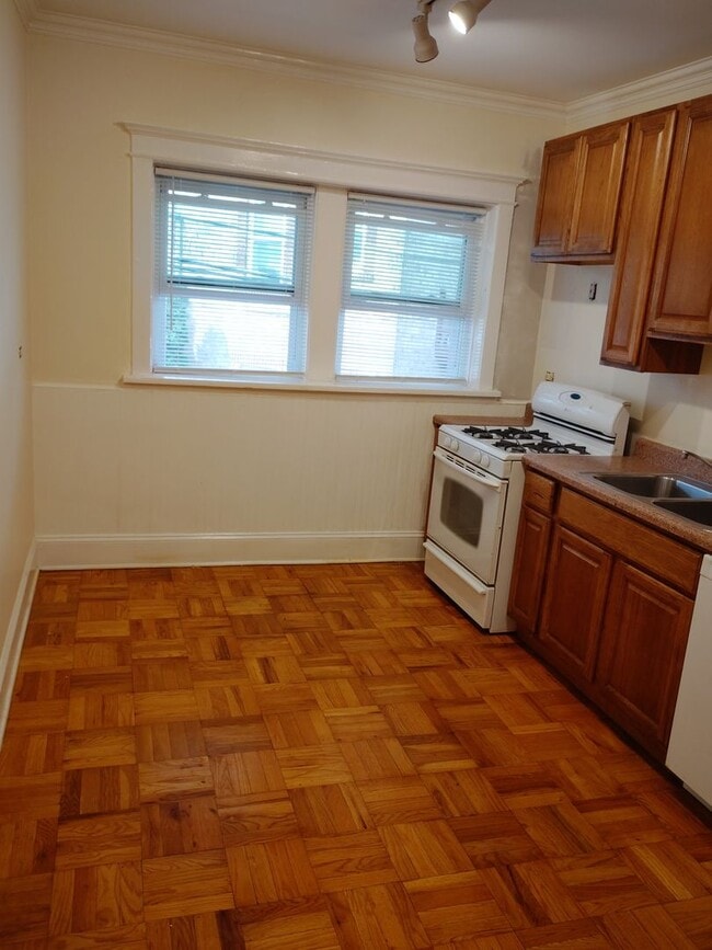 Photo - 1937 Central St Unit 1939 Central #C