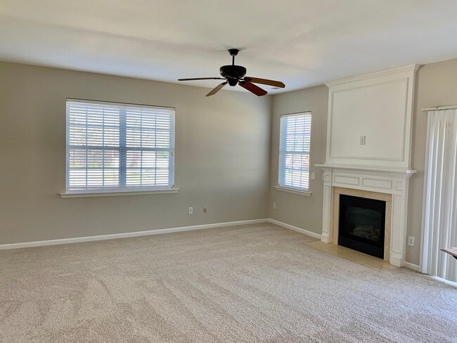 Photo - 946 Old Forester Ln