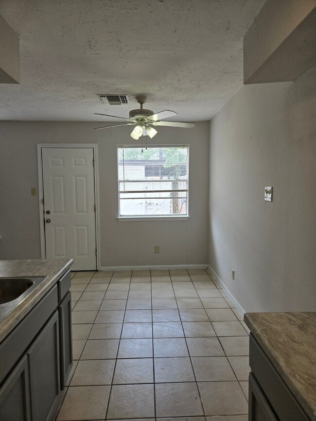 Photo - 13522 Castilian Dr