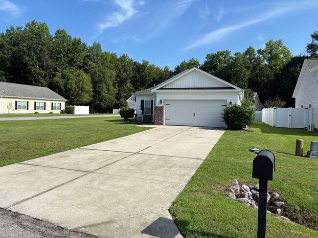 Photo - 292 Clearwater Dr