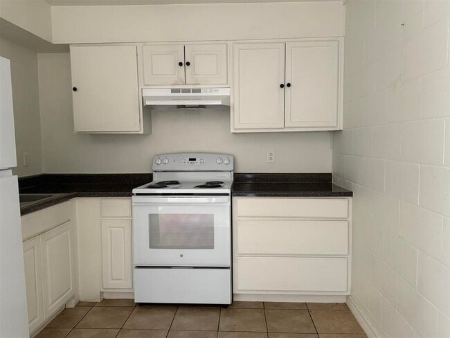 Photo - 3315 San Agustin Ave Unit 10