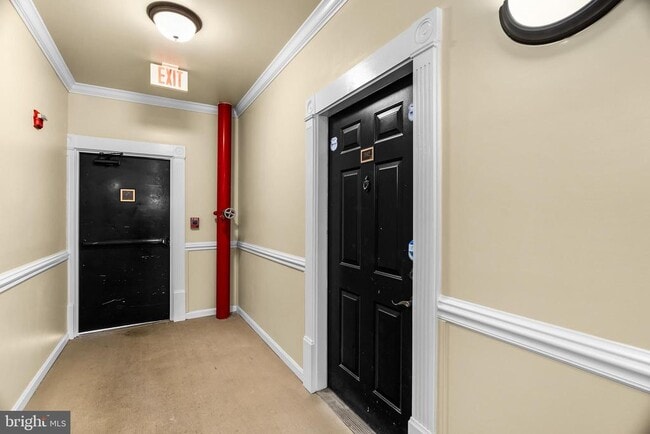 Photo - 4852 Eisenhower Ave Unit 342