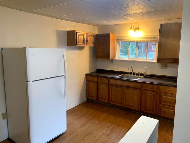 Photo - 4 Bed, 2 Bath Home in Bloomfield - Convenient Location, Off-Street Parking - Available November 1...