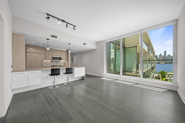 Photo - 1200 Ave at Port Imperial Condo Unit 612