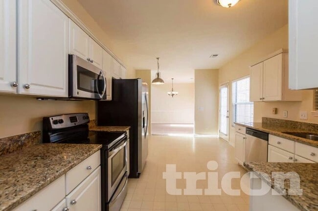 Photo - 7016 Penbrook Dr