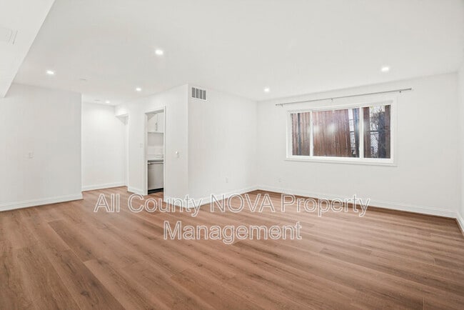 Photo - 3821 Hamilton St Unidad #A-102