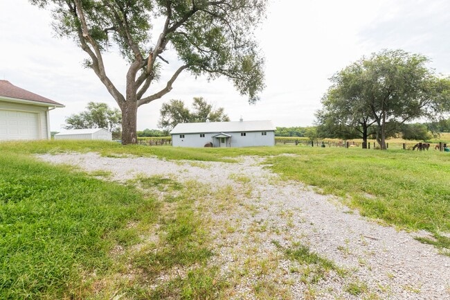 Photo - 15303 Cameron Rd