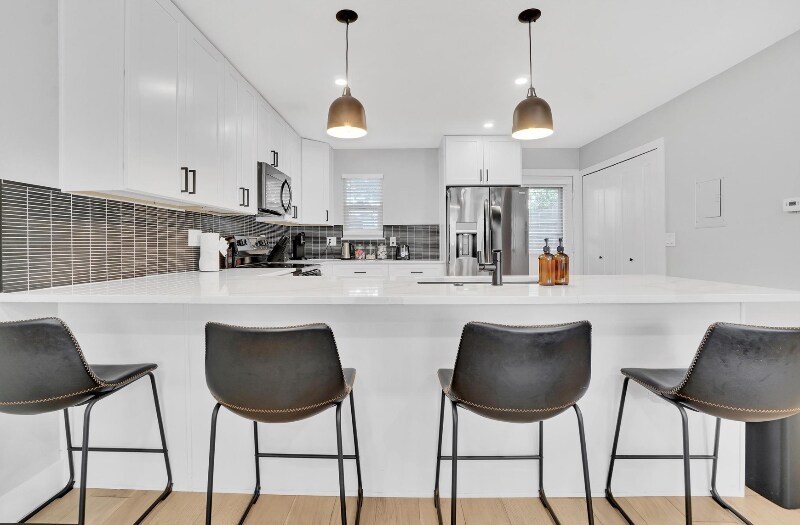 Photo - 6199 Webster St