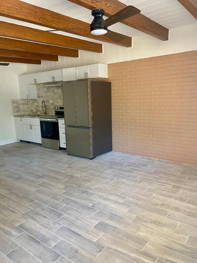 Photo - 1214 E 138th Ave Unidad # A