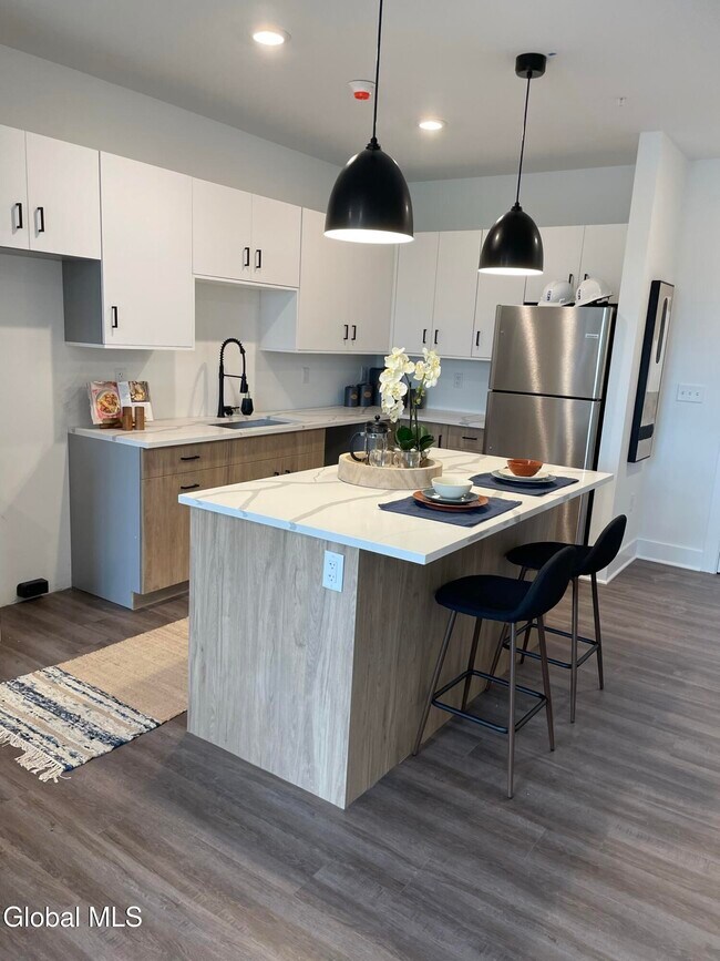 Photo - 580 Columbia Turnpike Unit 208