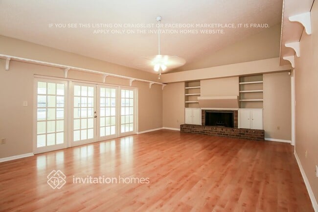 3910 Buttonwood Ct