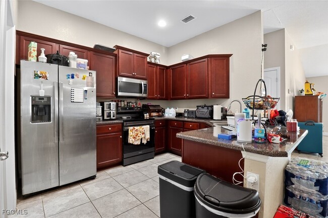 Building Photo - 4301 NW 36th Pl