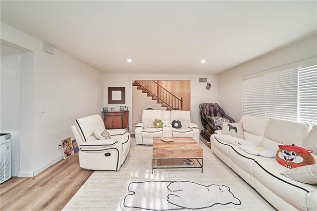 Photo - 10940 Topeka Dr