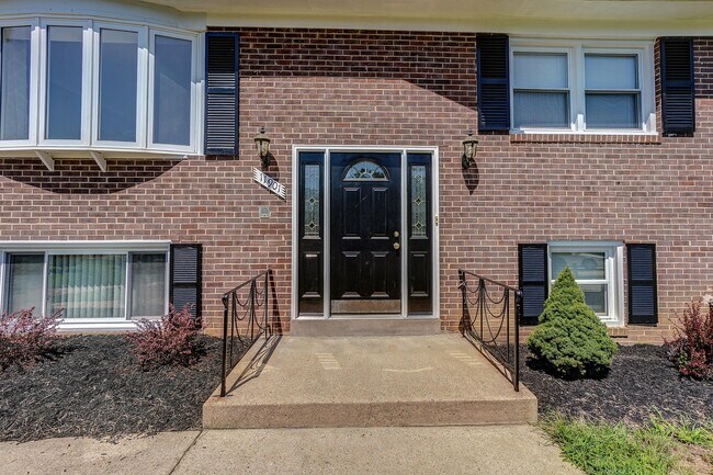 Photo - 11901 Bizet Ct