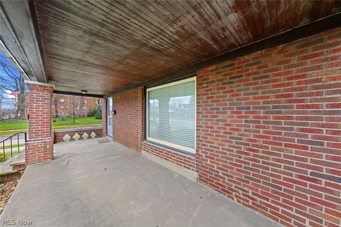 Photo - 3850 Mayfield Rd Unit Down