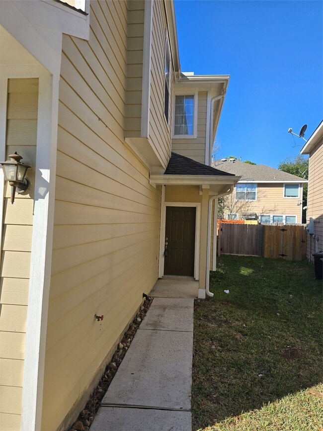 Photo - 17515 Bering Bridge Ln