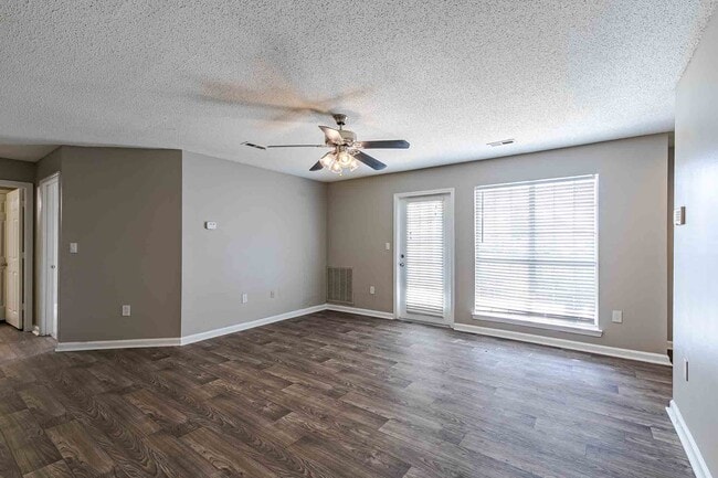 Huntington Chase Apartments