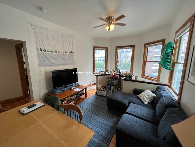 Photo - 90 Hancock St Unidad 1