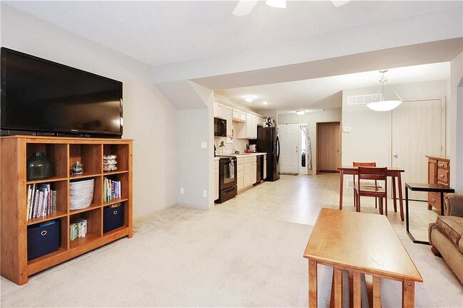 2144 SW Rambling Vine Rd