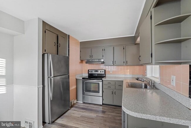 Photo - 1206 Sylvan Dr