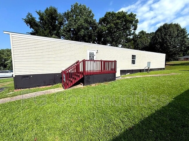 112 Cloverleaf Ct