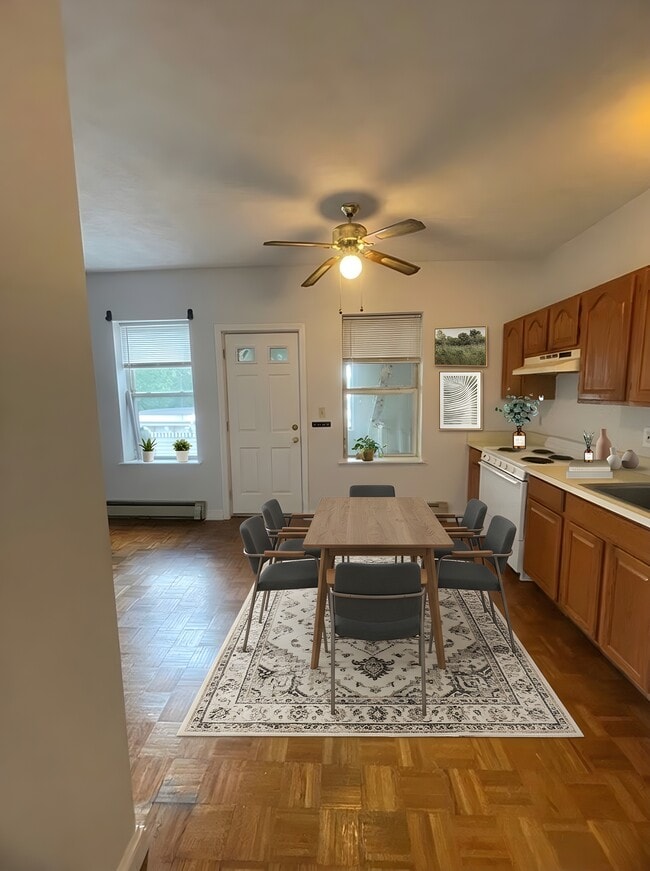 Photo - 122 Berkshire St Unidad 10