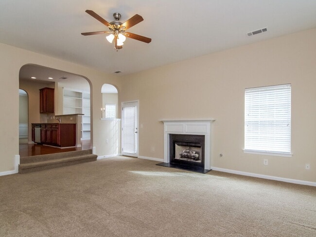 Photo - 4940 Hopewell Manor Dr