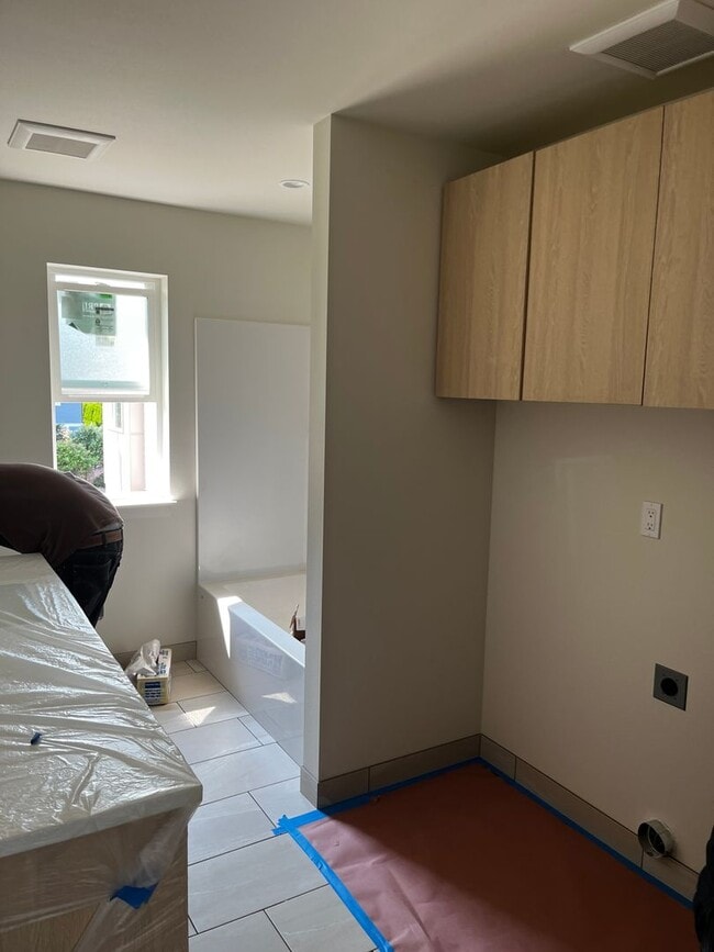 Photo - 3200 Meridian St Unit 1