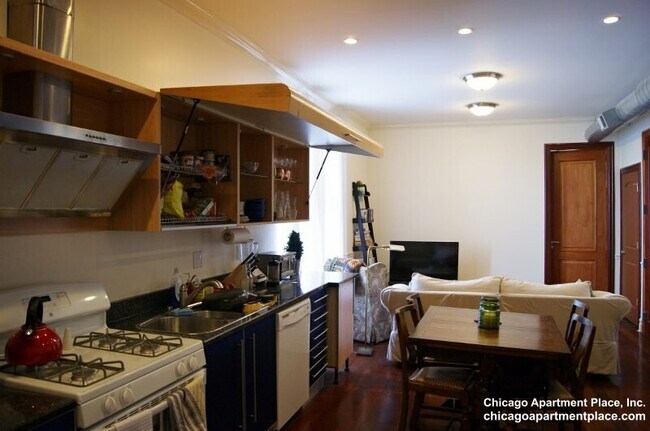 Photo - 2868 N Lincoln Ave