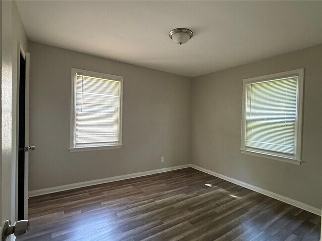 10124 Winkler Dr