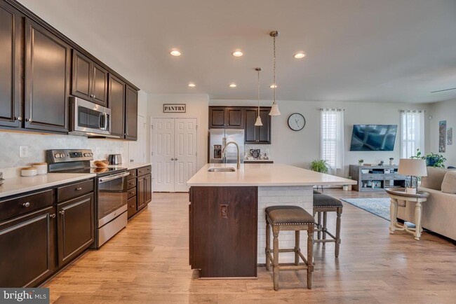 Photo - 409 Boxelder Dr