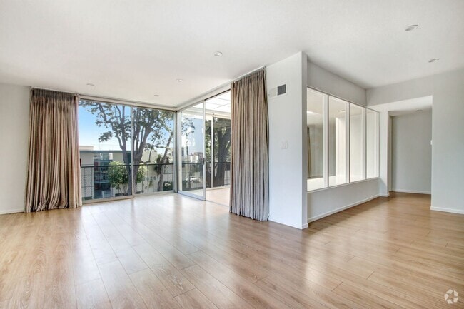 Building Photo - 960 21st St Rental