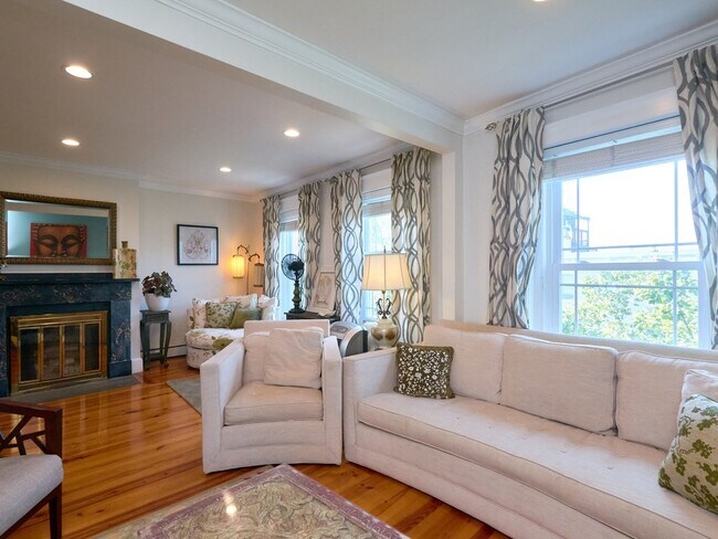 Photo - 289 Bunker Hill St Unidad 3