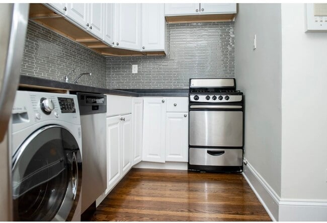 Photo - 2129 N Dayton St