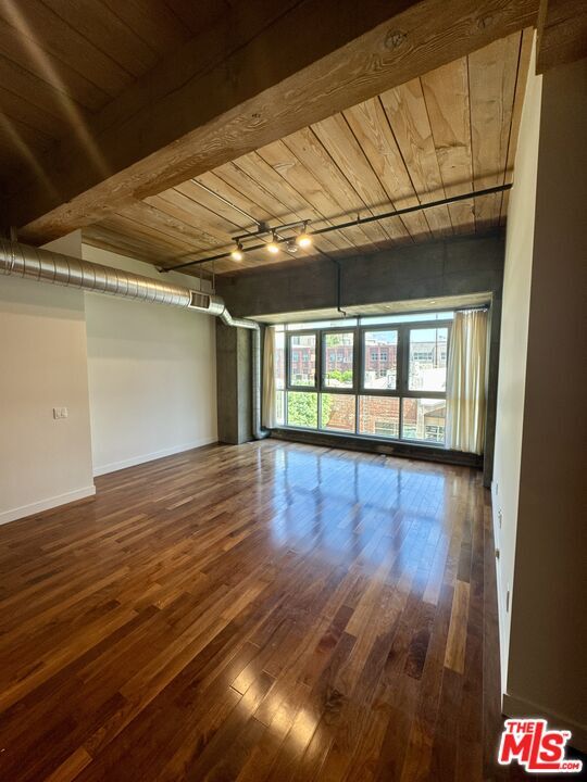 530 S Hewitt St Unidad 326
