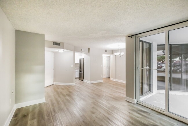 Photo - 8205 SW 152nd Ave