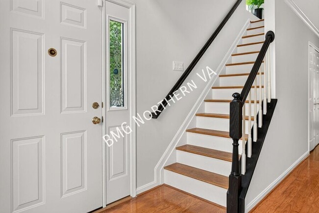 Photo - 6001 Keble Dr