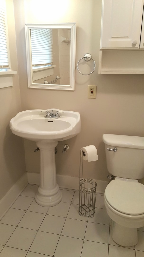 Photo - 1114 Russell St Unit 1114.5 Russell Street