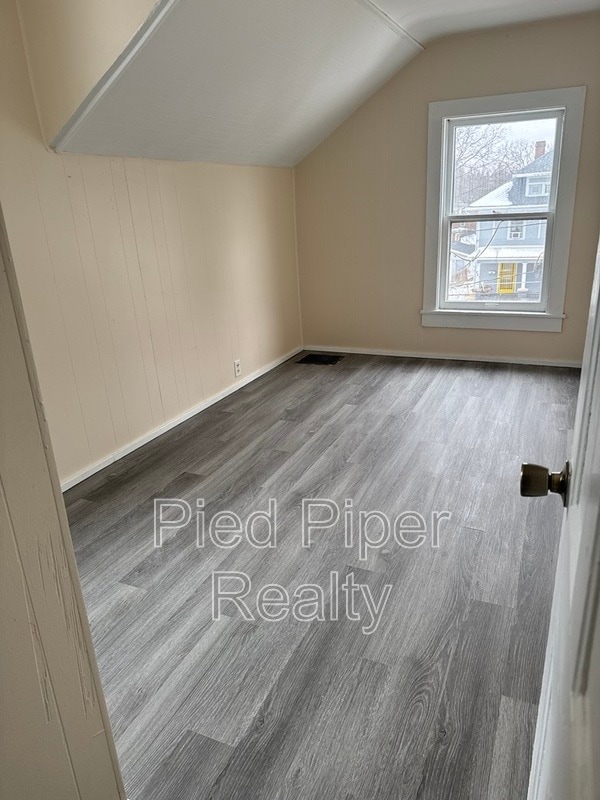 Photo - 742 W Homer St