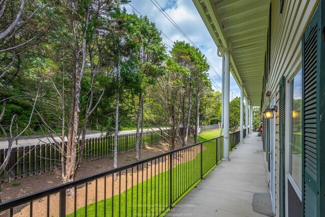 Photo - 900 Mountain Creek Rd Unit Apt E71