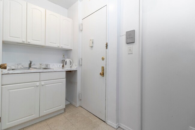 Photo - 1794 1st Ave Unidad SI ID1058698P