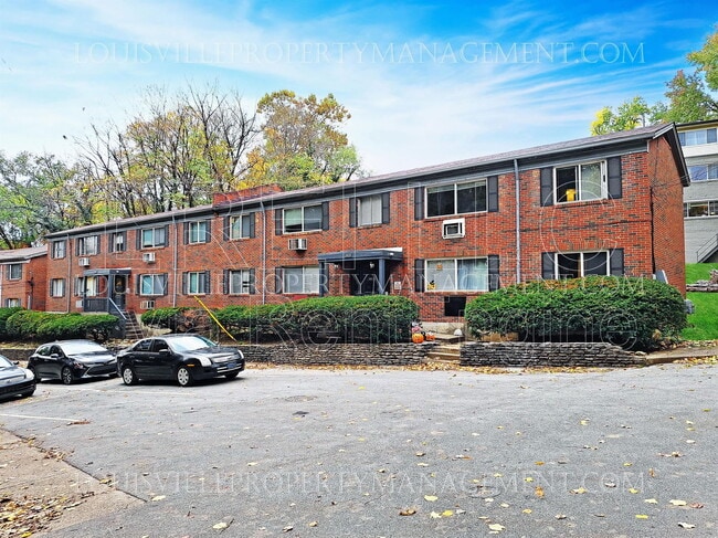 Building Photo - 2421 Lindsay Ave Unit 2