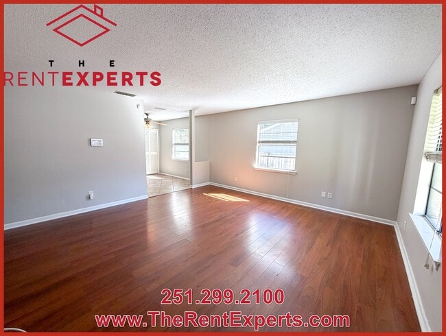 Photo - 817 Timbers Dr