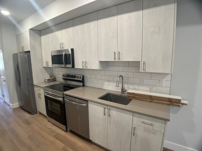 Photo - 3215 N 13th St