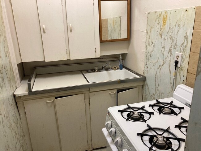 Photo - 3431 W Kilbourn Ave Unit 4