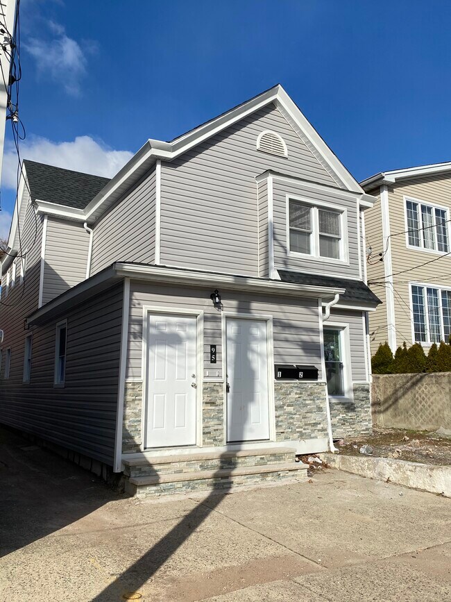 Photo - 95 Westminster Pl Townhome