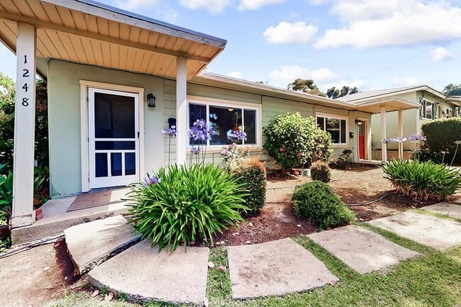 Photo - 1250 Stafford St