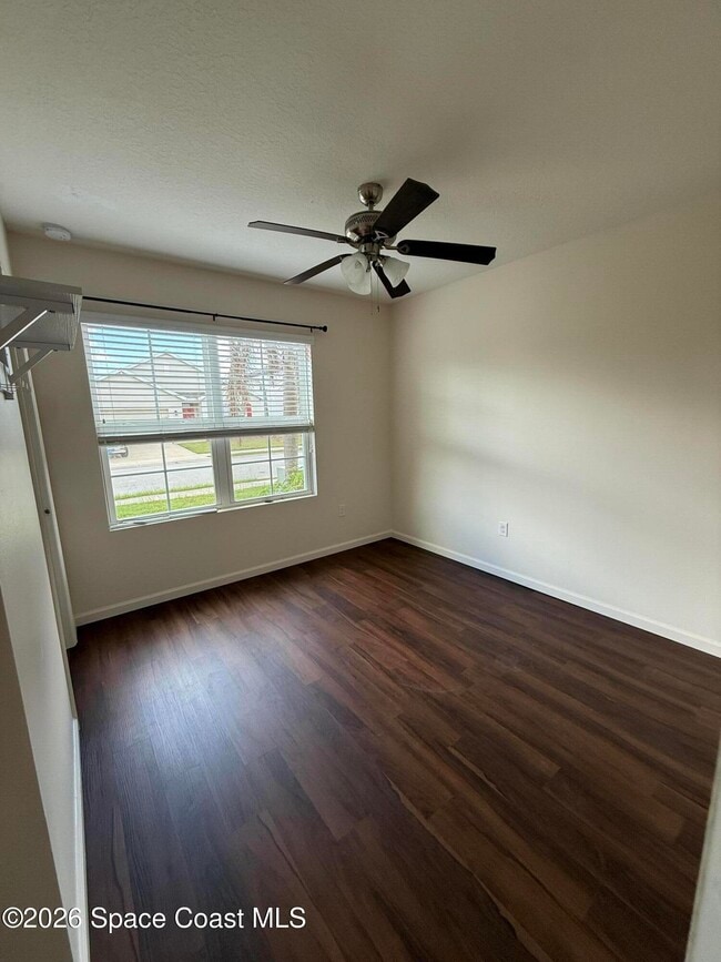 Photo - 1070 Swiss Pointe Ln