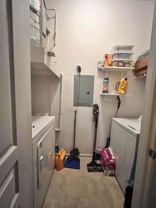 Photo - 1400 Granby St Unit 115